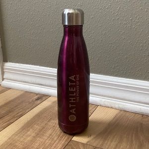 Athleta Swell metal water bottle